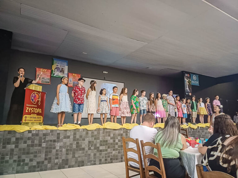 Artista Plastica ZyStopa, atelier, Aula de pintura Barra Velha-33