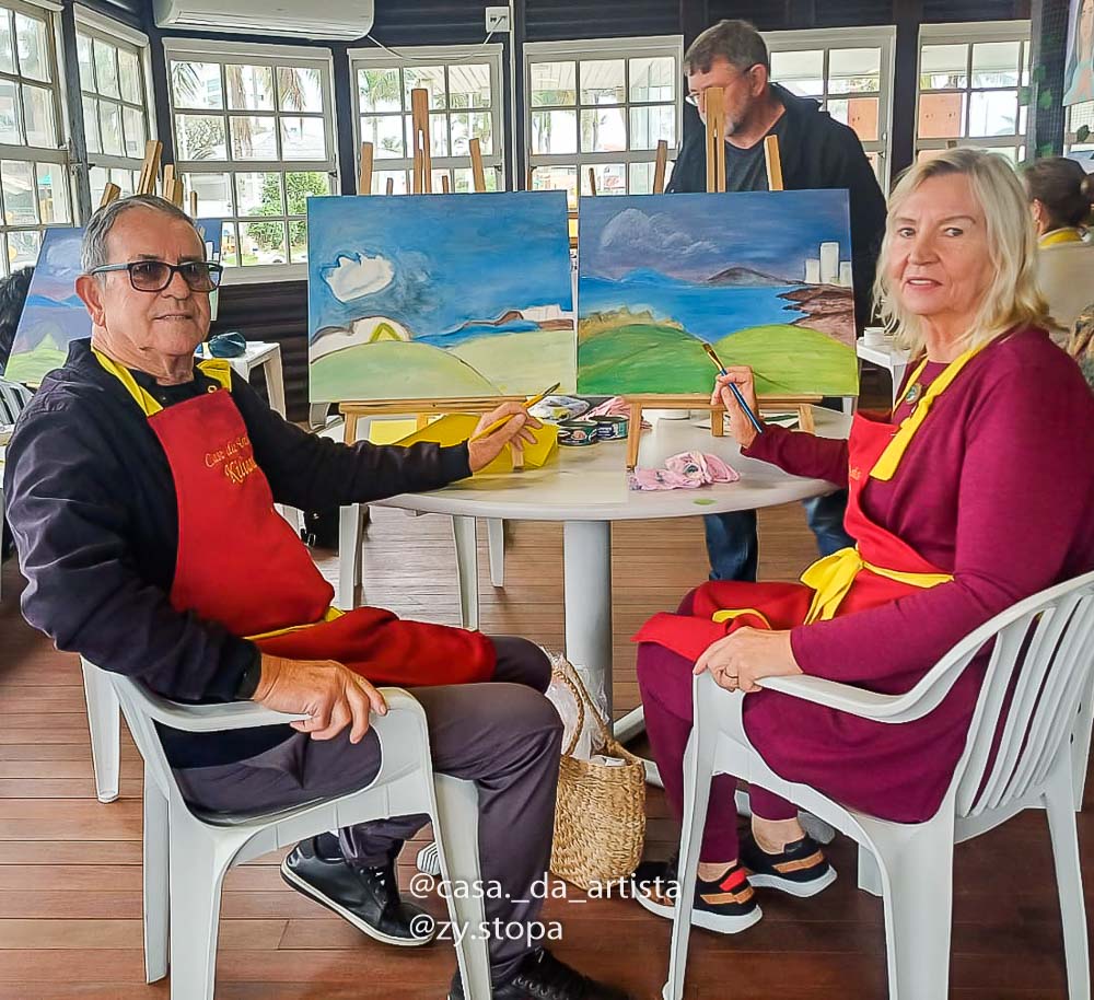 Fotos Artista Plastica Zystopa casa da artista escola de pintura em tela Barra Velha SC-18
