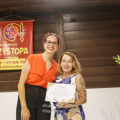 Casa da Artista plastica ZyStopa Aula de Pintira em Barra Velha erramento Exposição LUZ_-15