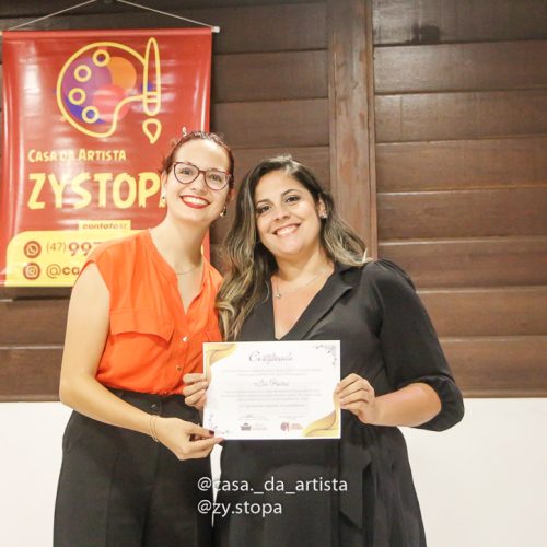 Casa da Artista plastica ZyStopa Aula de Pintira em Barra Velha erramento Exposição LUZ_-16