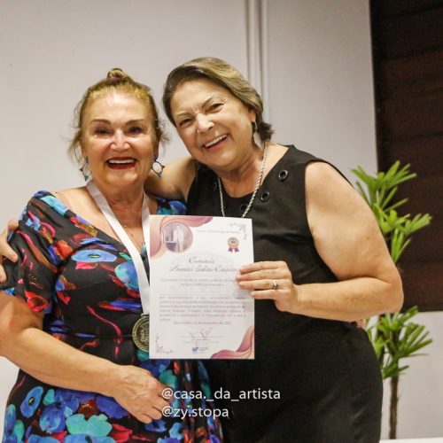 Casa da Artista plastica ZyStopa Aula de Pintira em Barra Velha erramento Exposição LUZ_-35