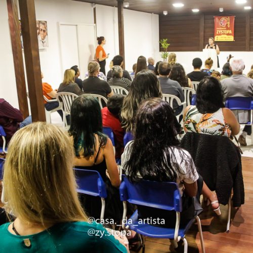 Casa da Artista plastica ZyStopa Aula de Pintira em Barra Velha erramento Exposição LUZ_-4