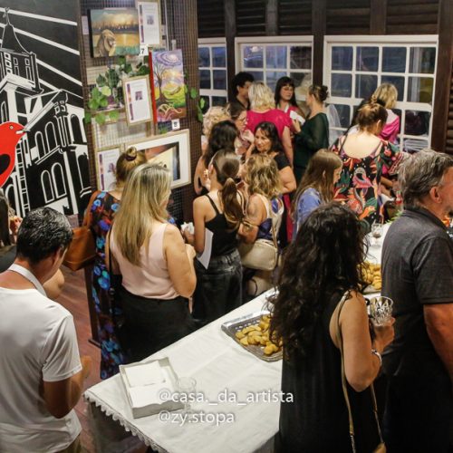 Casa da Artista plastica ZyStopa Aula de Pintira em Barra Velha erramento Exposição LUZ_-58