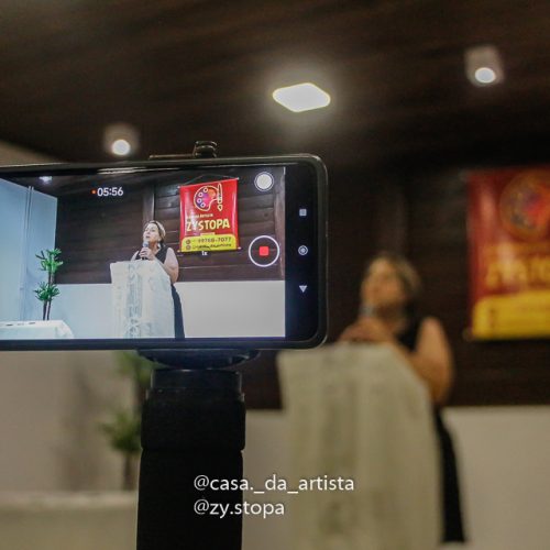 Casa da Artista plastica ZyStopa Aula de Pintira em Barra Velha erramento Exposição LUZ_-8